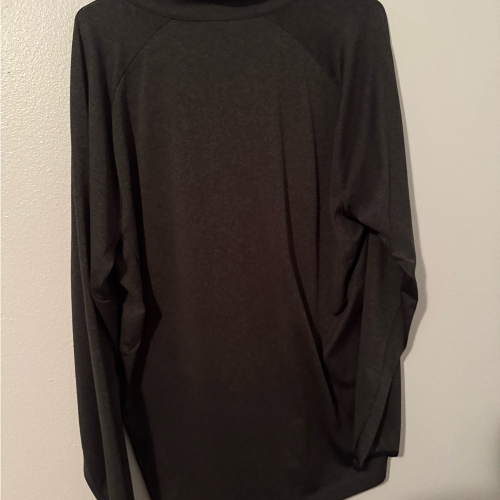 Golf Pullover - Picture 2 of 2